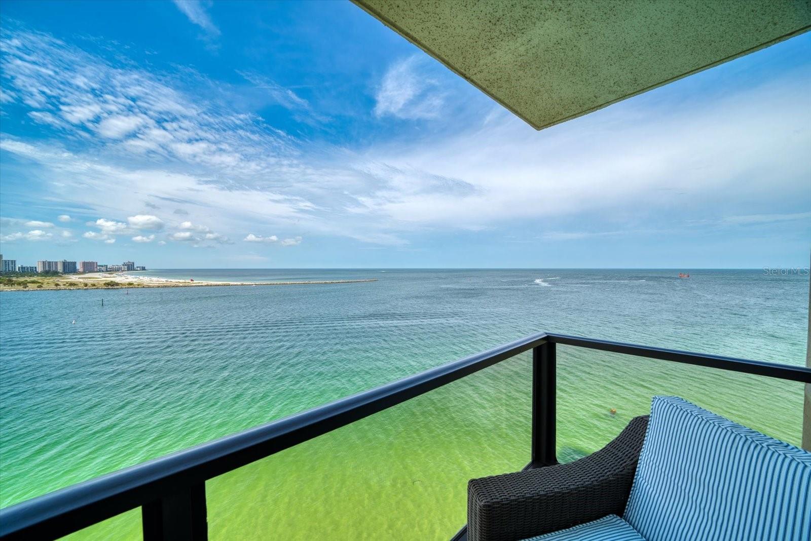 450 S Gulfview Blvd #907 Property Photo 5