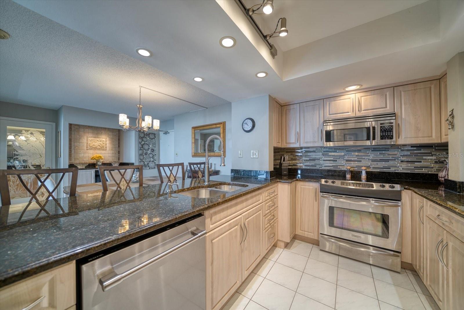 450 S Gulfview Blvd #907 Property Photo 9