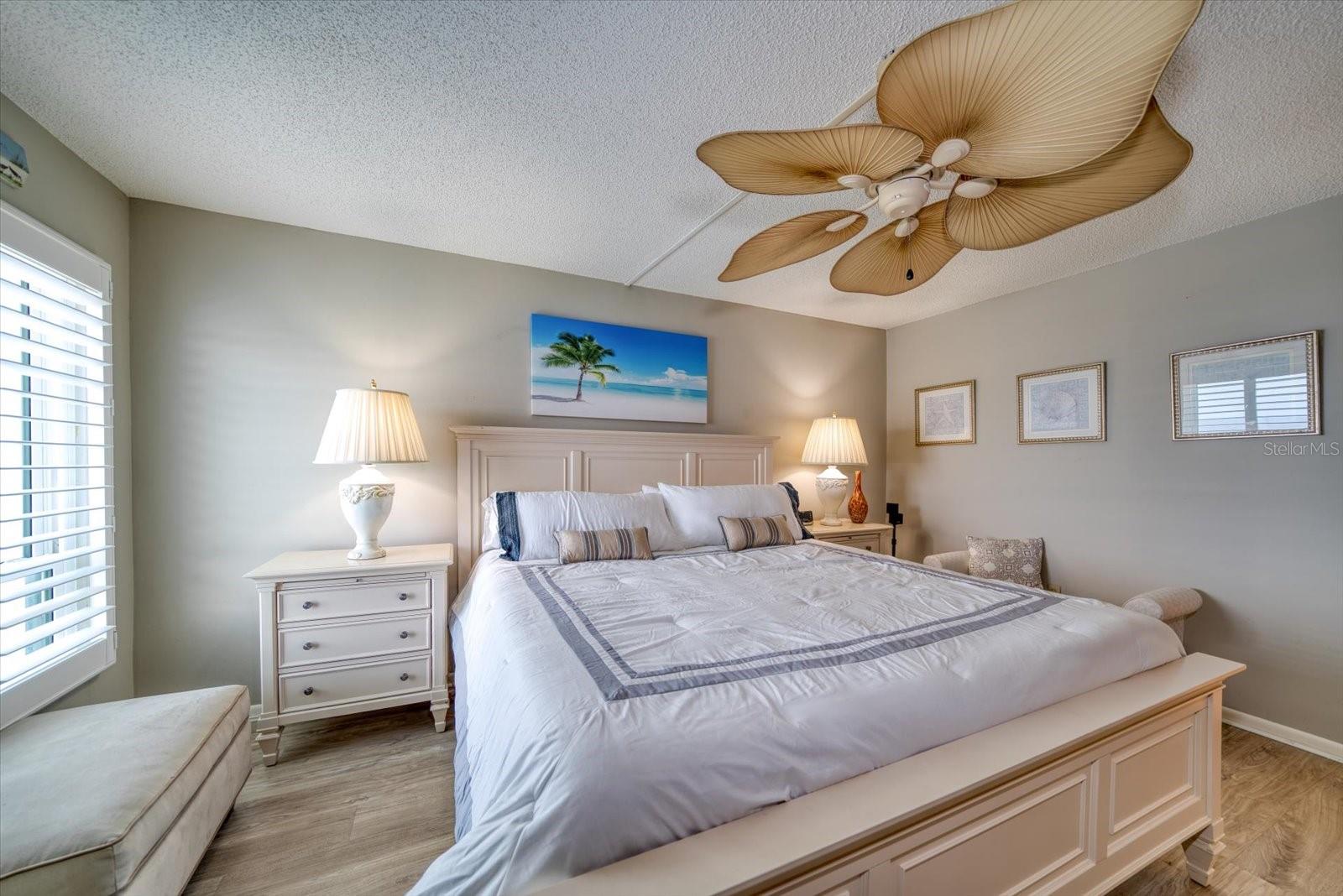 450 S Gulfview Blvd #907 Property Photo 15