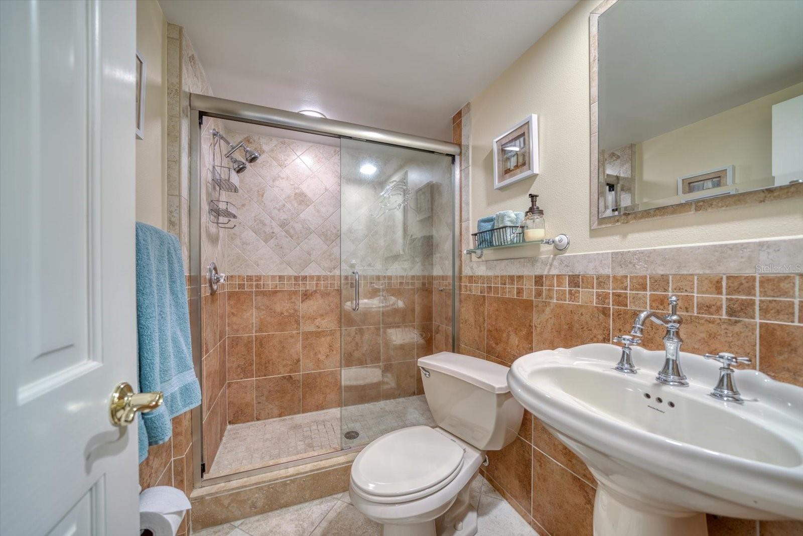 450 S Gulfview Blvd #907 Property Photo 21