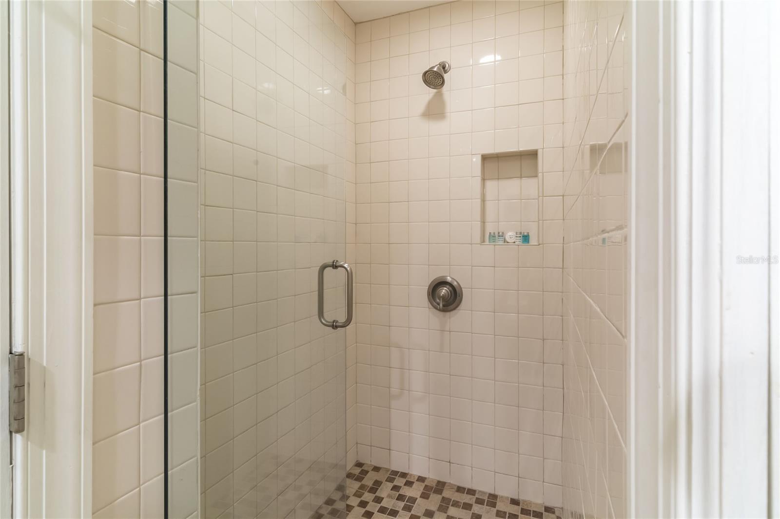 110 Devon Dr Property Photo 27