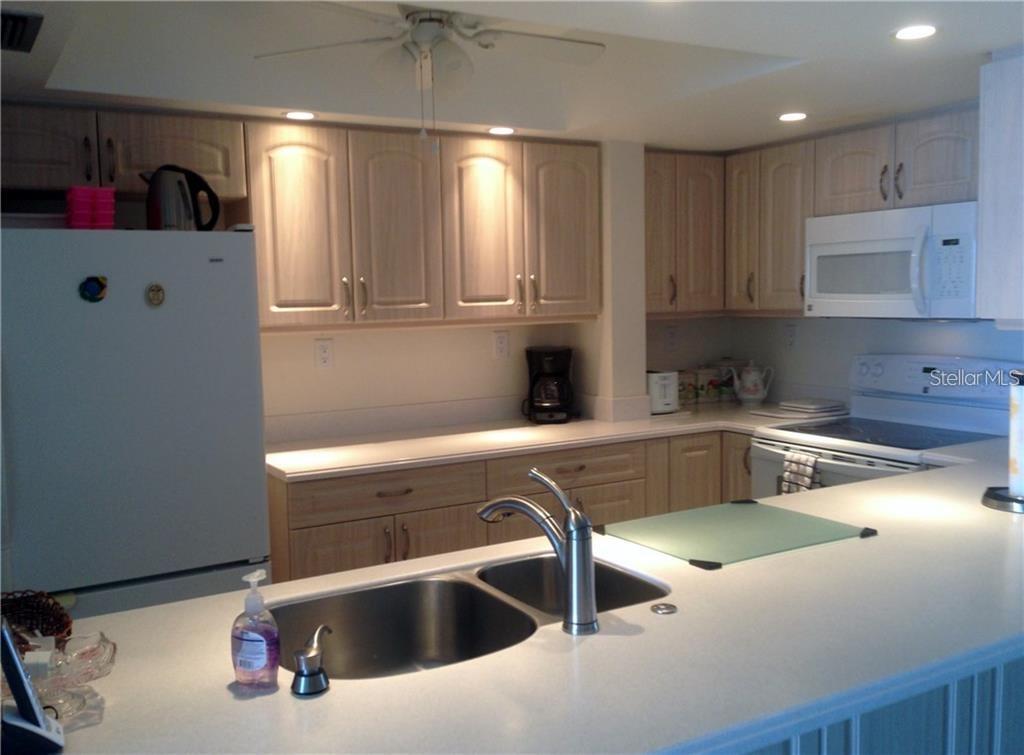 450 S Gulfview Blvd #1606 Property Photo 4