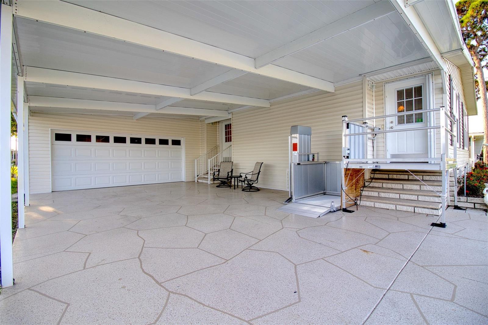 50 Village Green Way #6 Property Photo 3