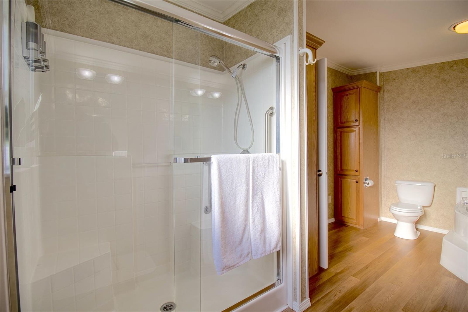 50 Village Green Way #6 Property Photo 24