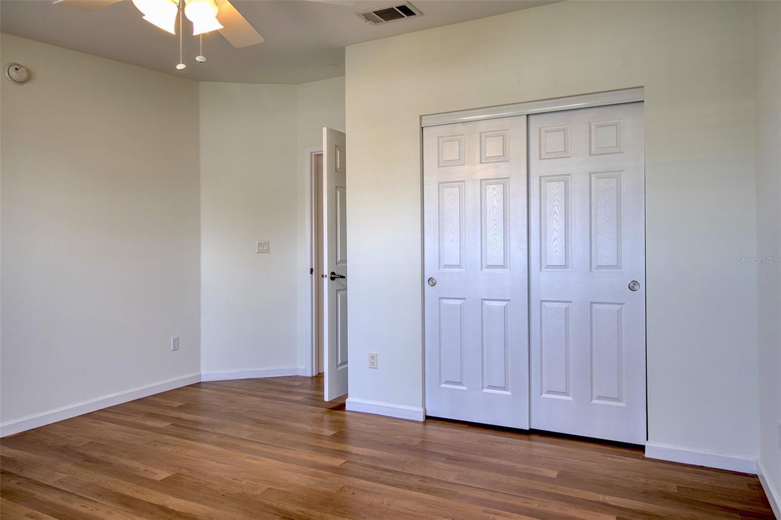 50 Village Green Way #6 Property Photo 26