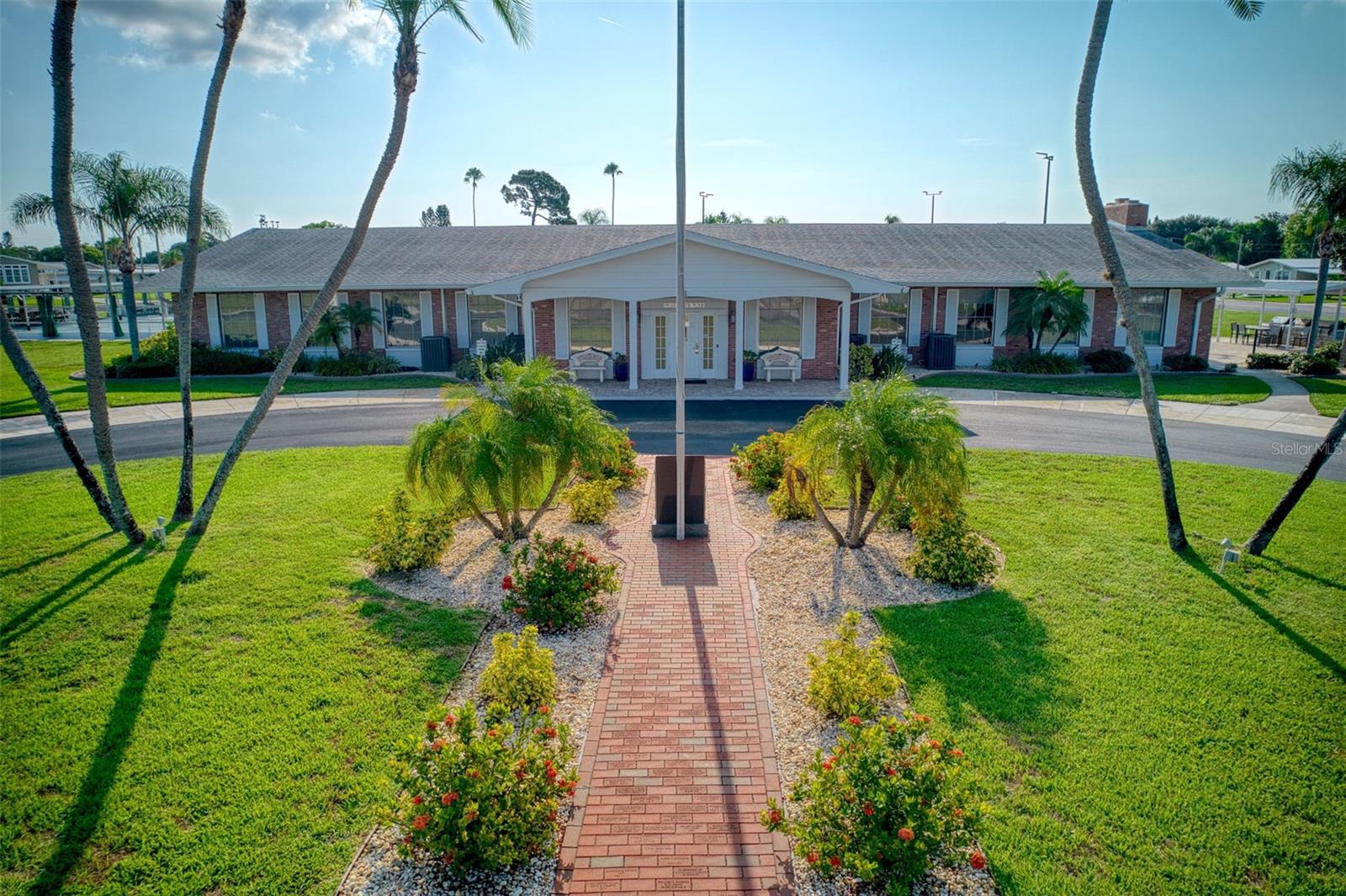 50 Village Green Way #6 Property Photo 38