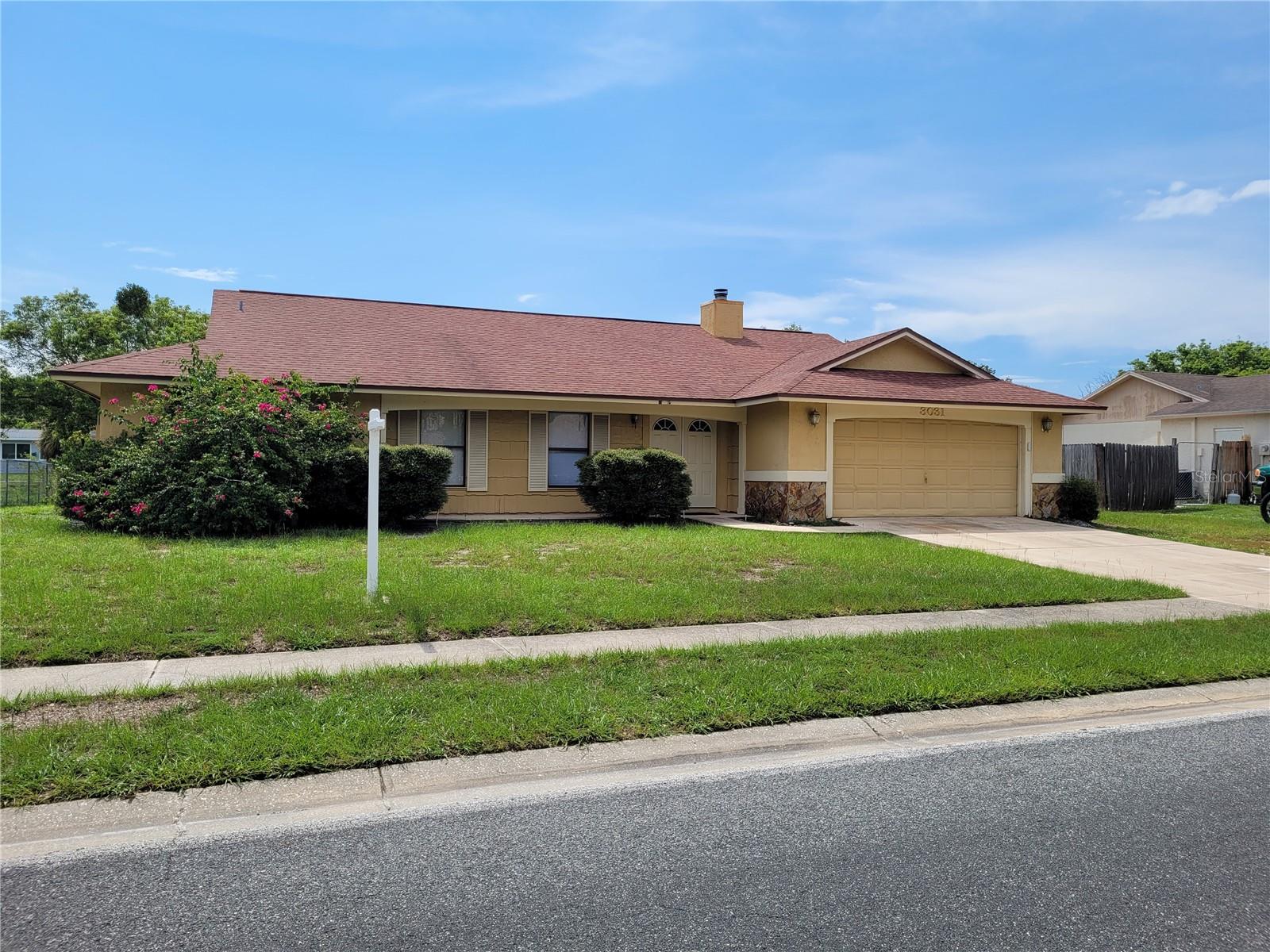 3031 Shadow Oaks Drive Property Photo 3