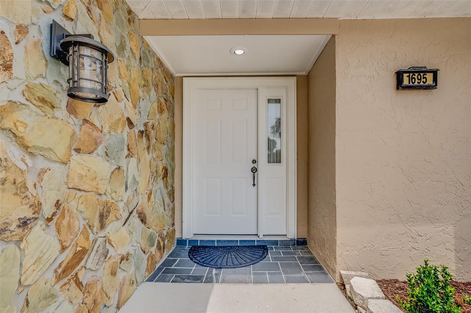 1695 Sand Hollow Lane Property Photo 2