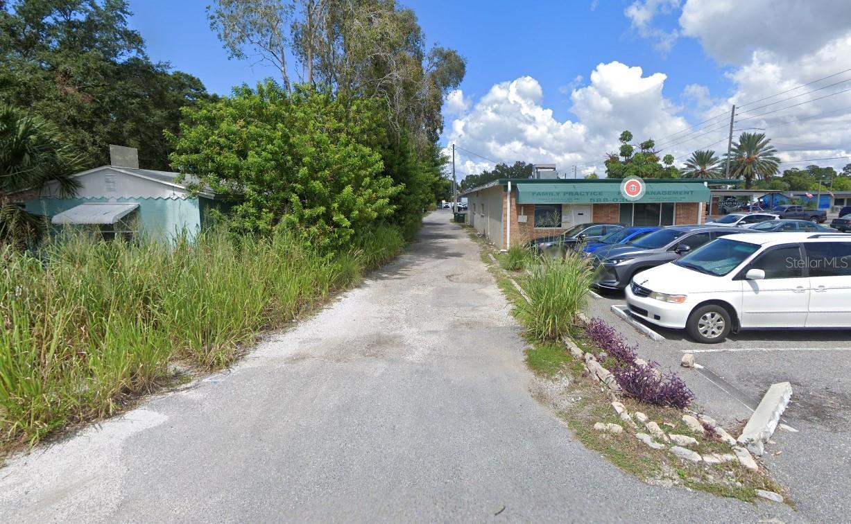 101 Clearwater-largo Rd Property Photo 5