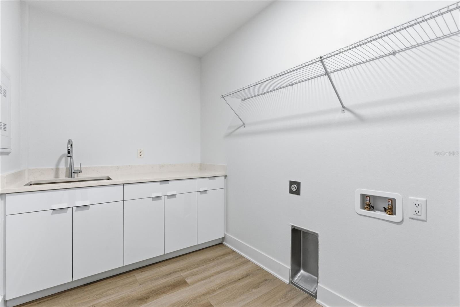 400 150th Ave #305 Property Photo 41