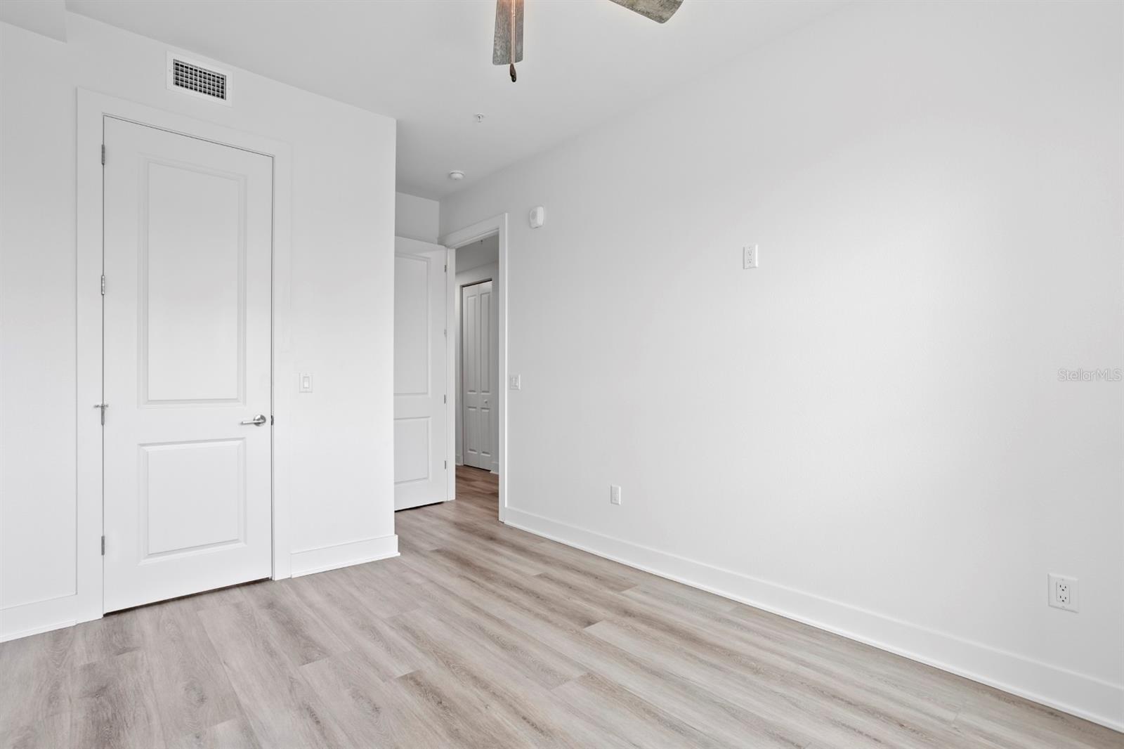 400 150th Ave #305 Property Photo 44