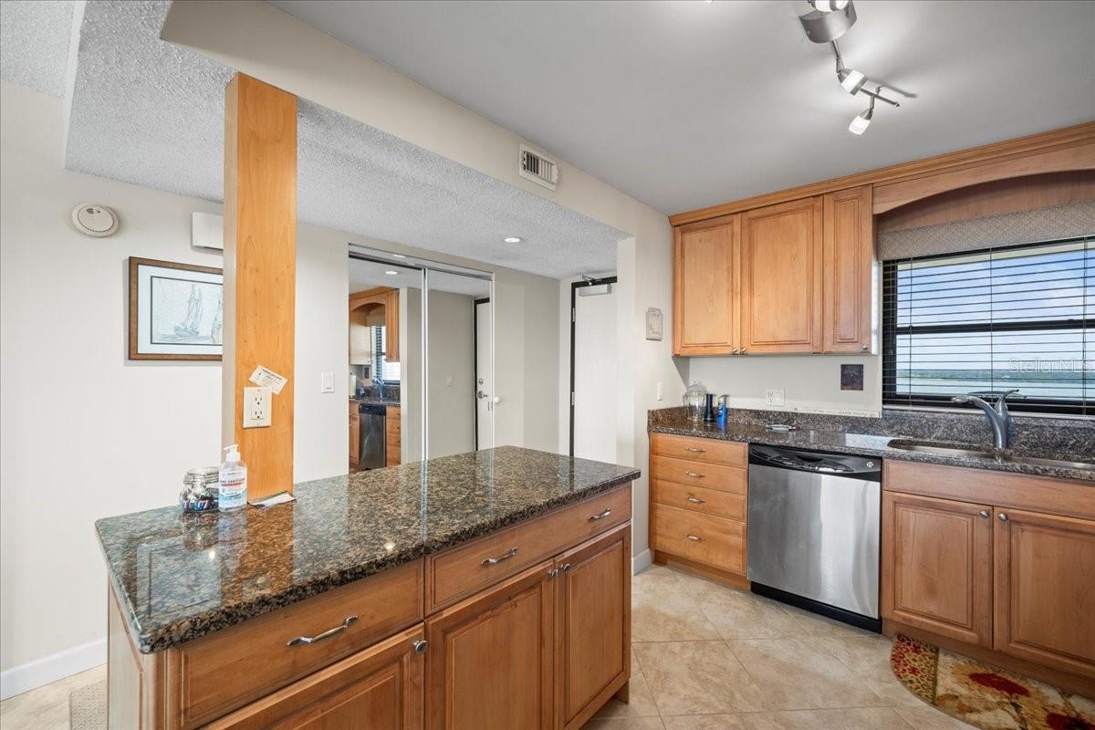 1270 Gulf Blvd #1903 Property Photo 17