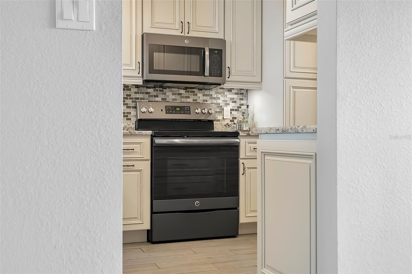 200 Woodette Dr #tr-b (102w) Property Photo 6