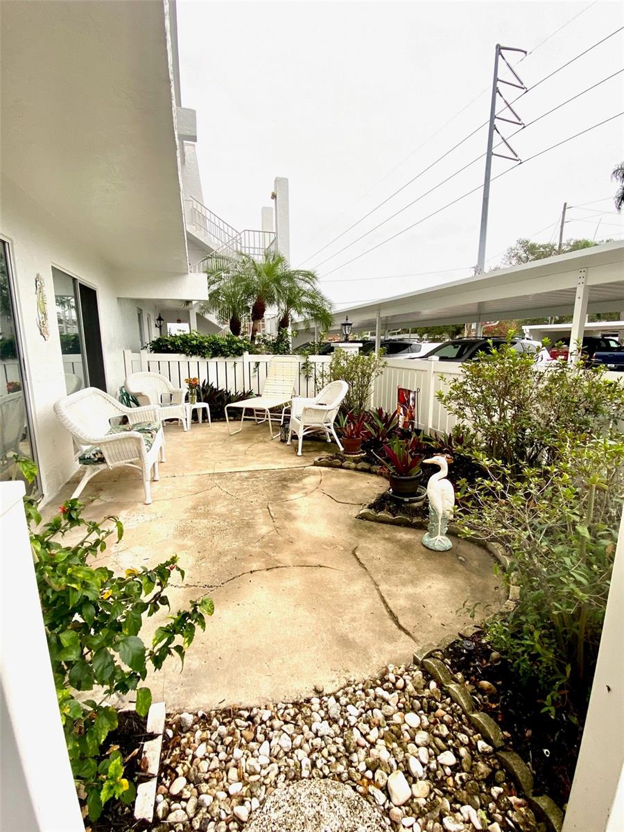 1655 S Highland Ave #j194 Property Photo 3