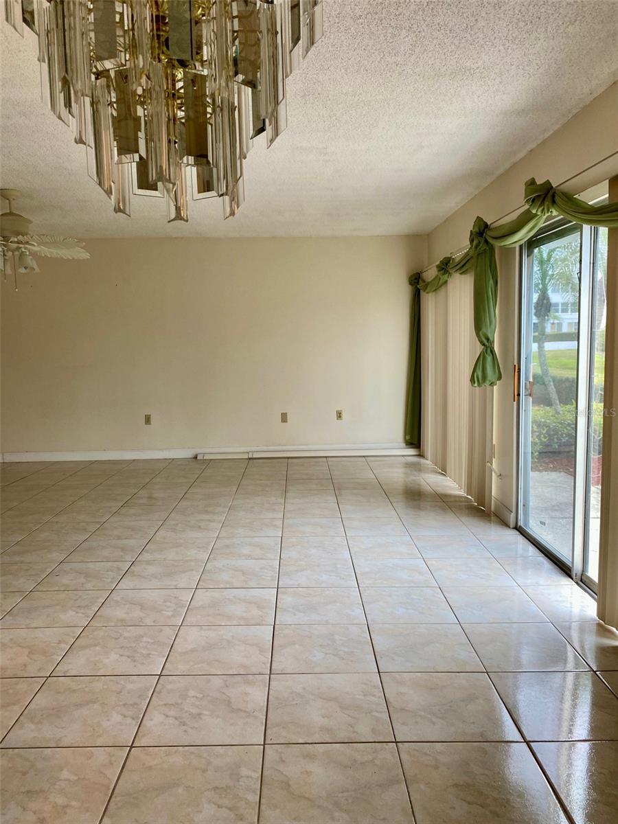 1655 S Highland Ave #j194 Property Photo 13