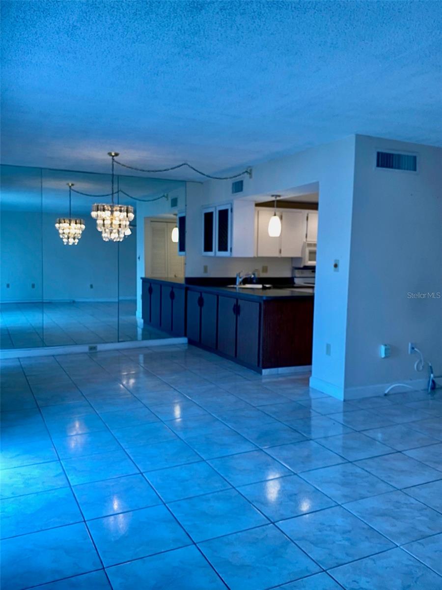 1655 S Highland Ave #j194 Property Photo 15