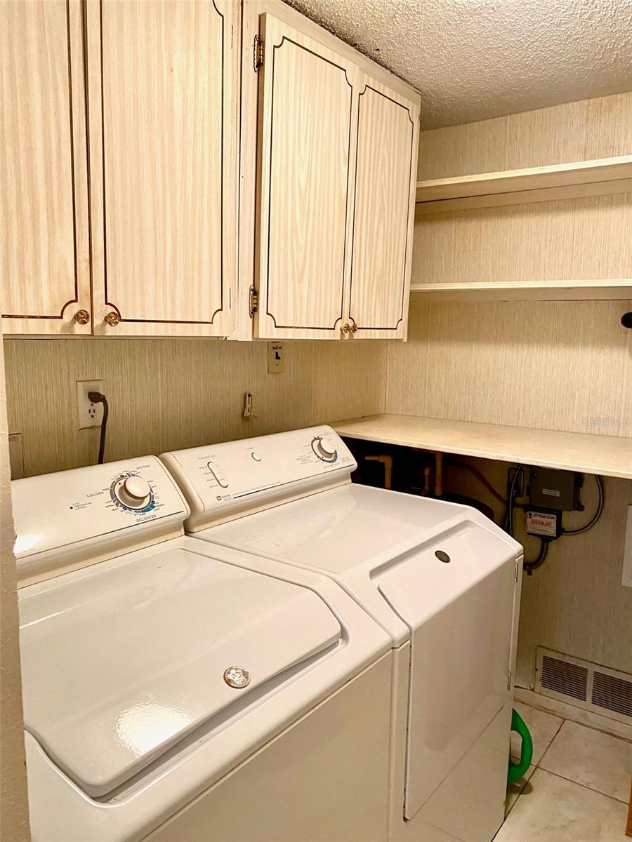 1655 S Highland Ave #j194 Property Photo 20