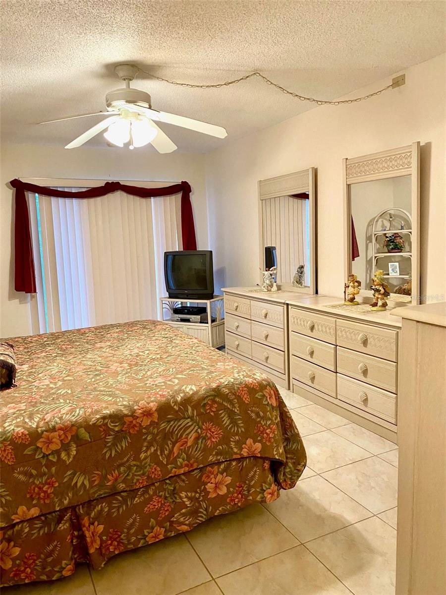 1655 S Highland Ave #j194 Property Photo 25