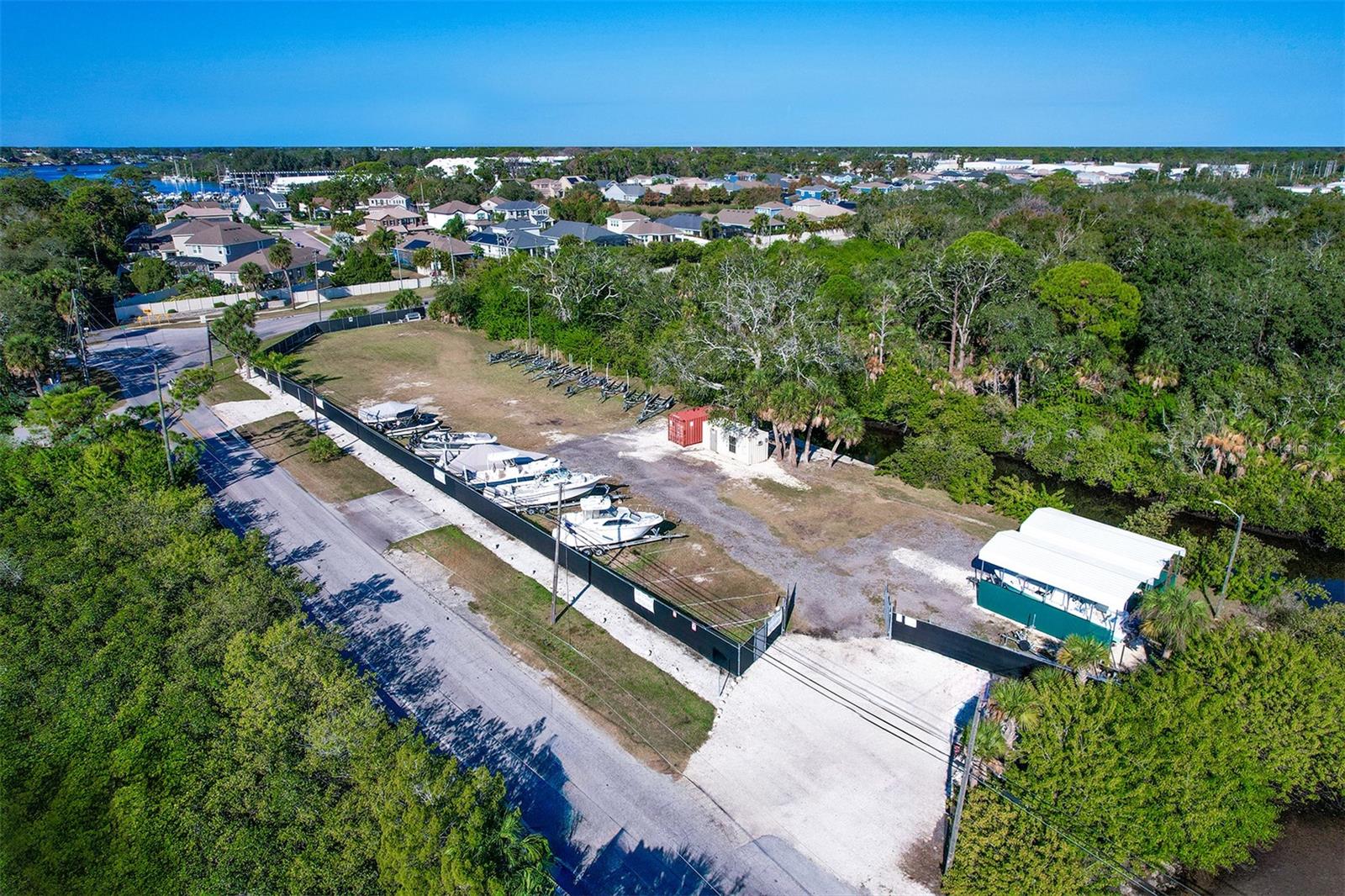 332 Anclote Rd Property Photo 13