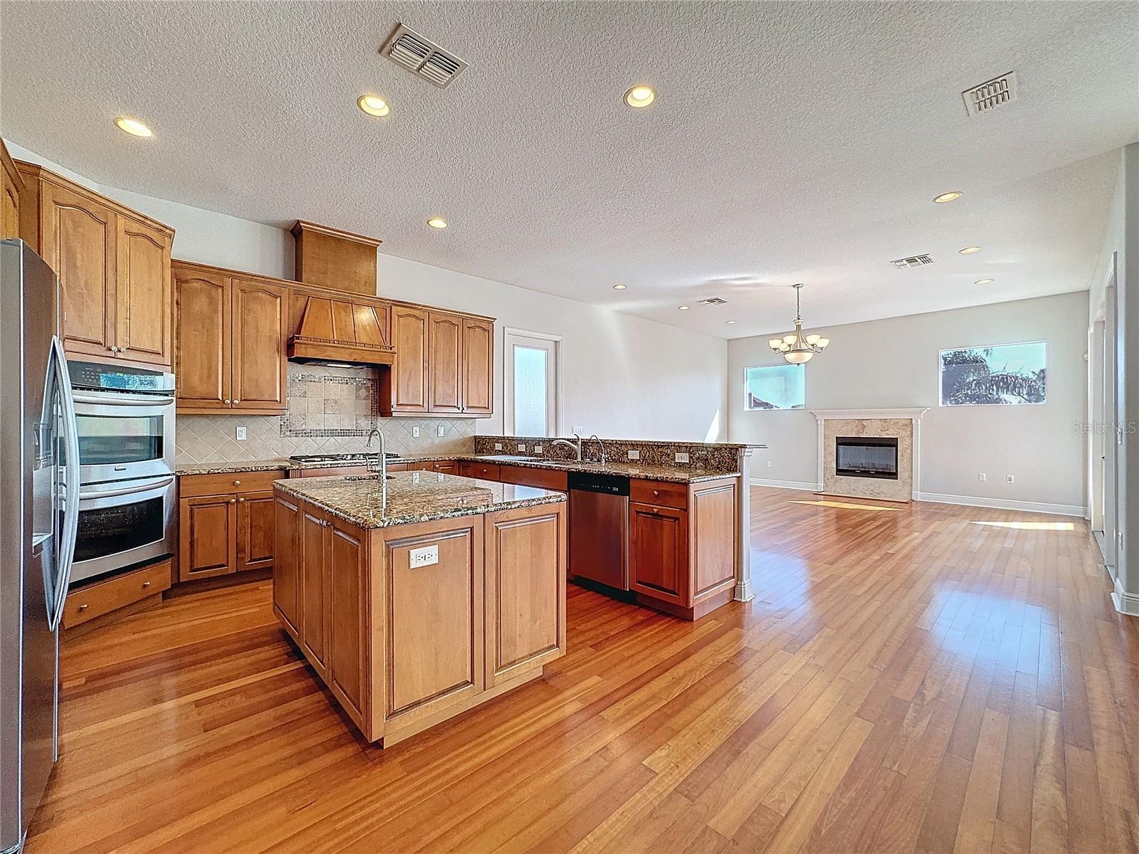 2066 N Pointe Alexis Dr Property Photo 21