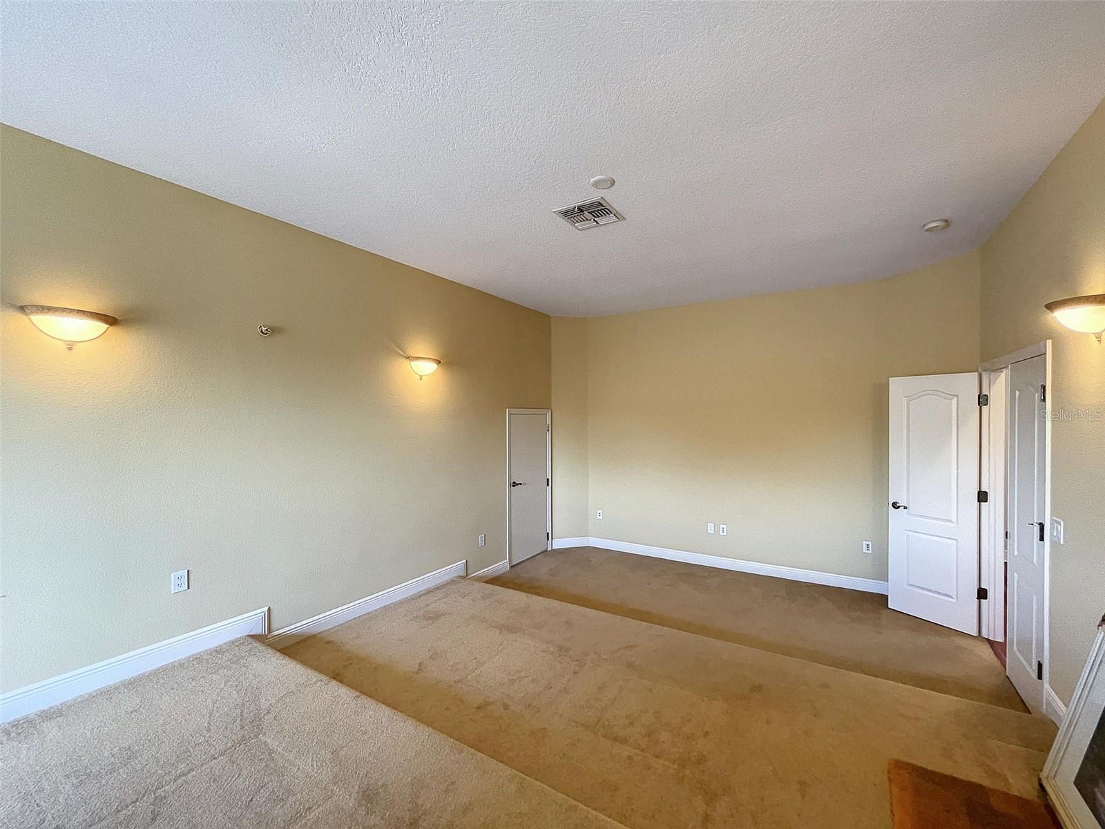 2066 N Pointe Alexis Dr Property Photo 38