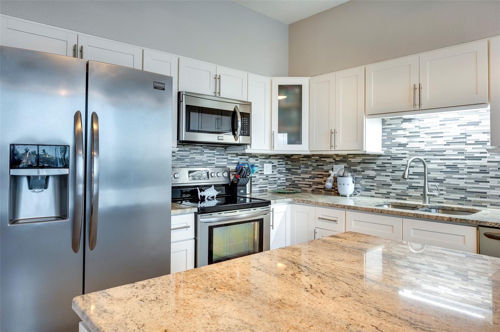 557 Pinellas Bayway S #302 Property Photo 10