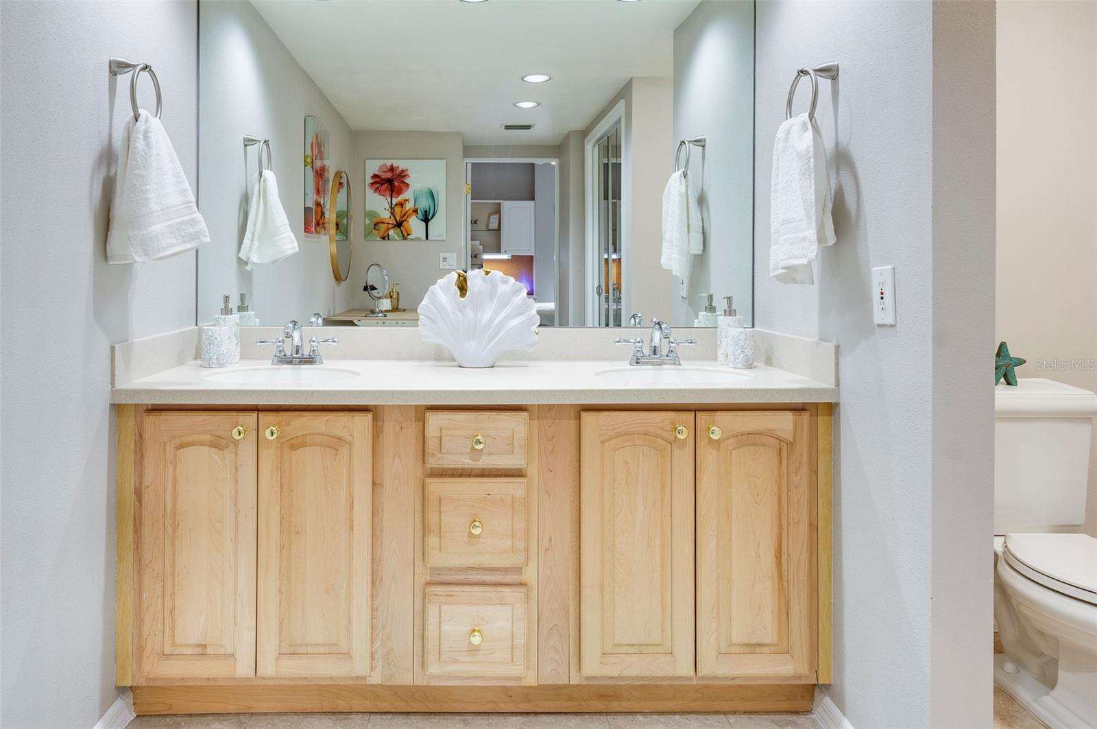 557 Pinellas Bayway S #302 Property Photo 20