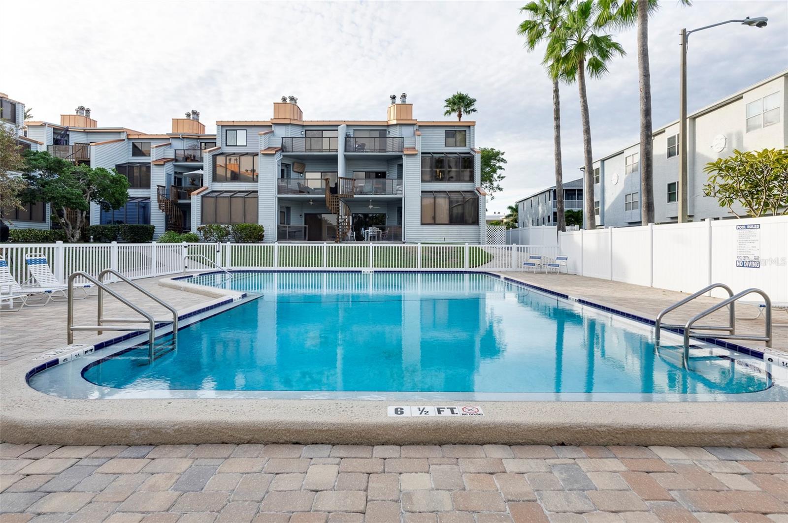 557 Pinellas Bayway S #302 Property Photo 31