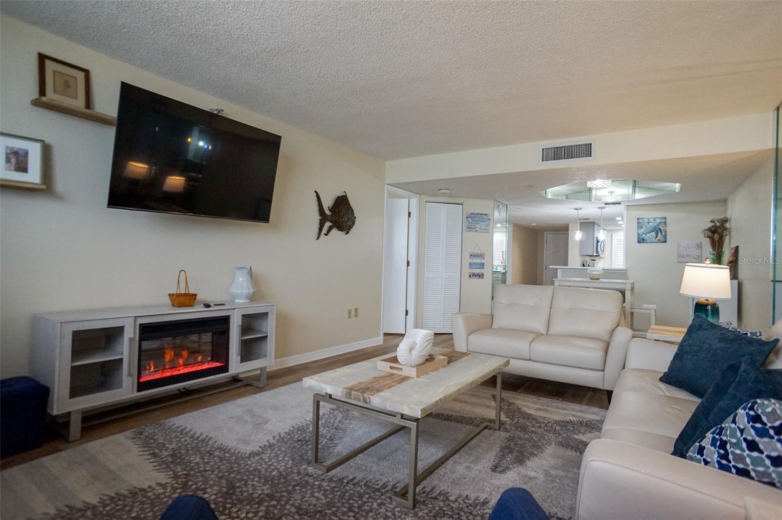 1290 Gulf Blvd #1406 Property Photo 13