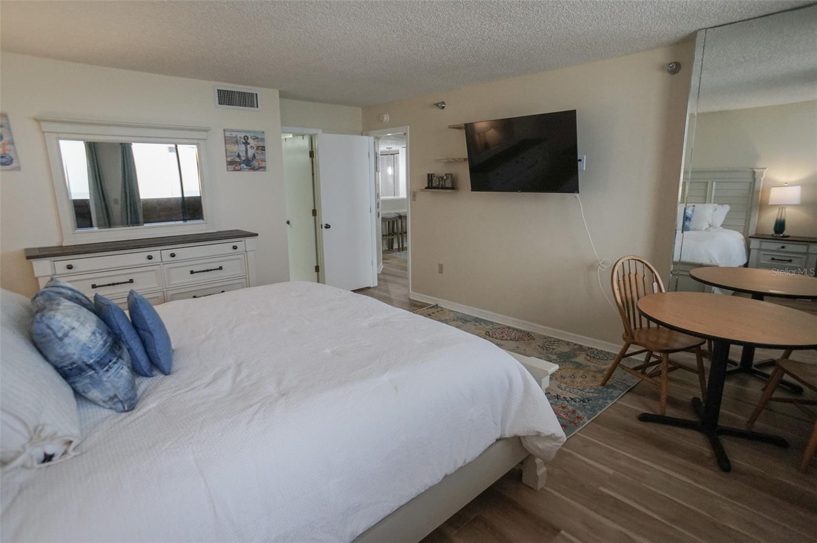 1290 Gulf Blvd #1406 Property Photo 24
