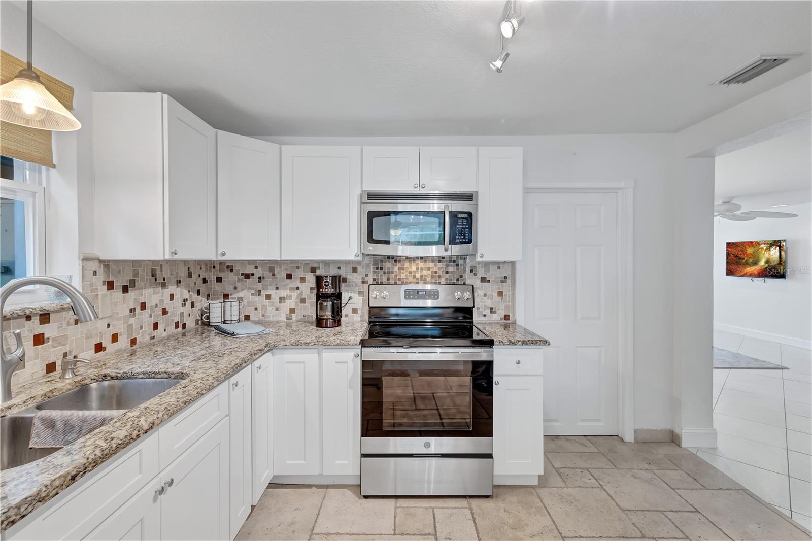 16110 3rd St E Property Photo 21