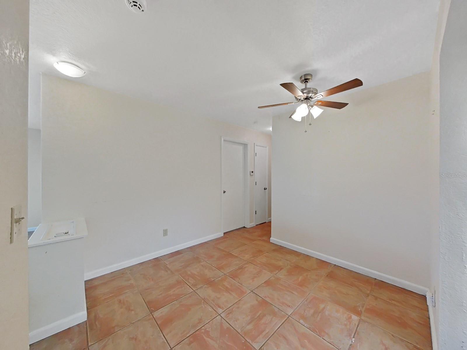 1750 Montana Ave Ne Property Photo 17
