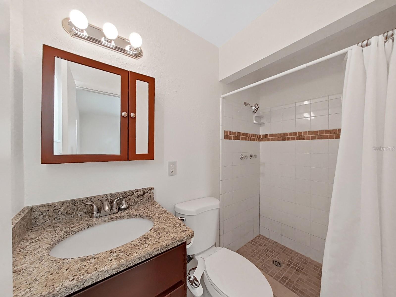 1750 Montana Ave Ne Property Photo 21