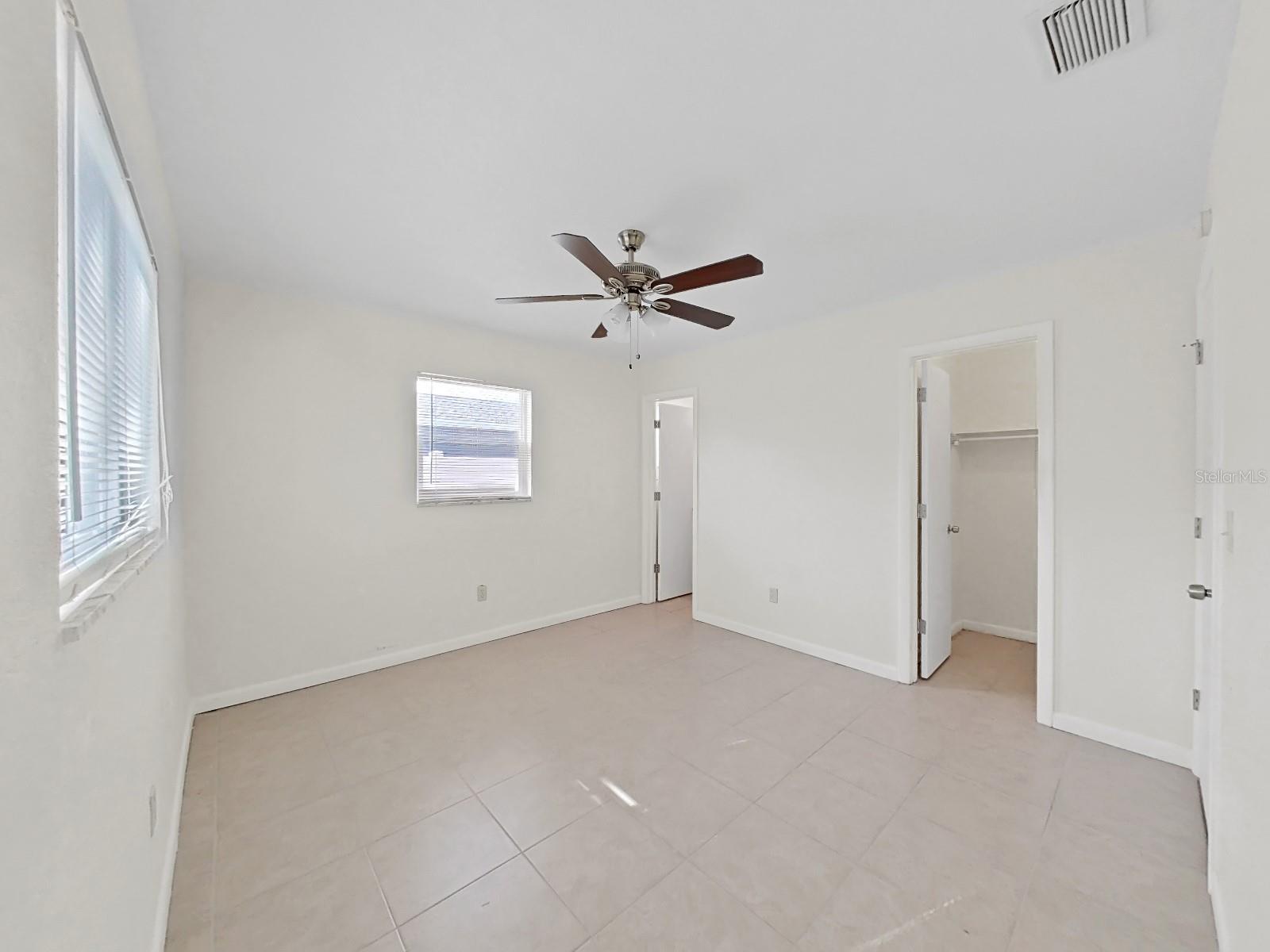 1750 Montana Ave Ne Property Photo 23