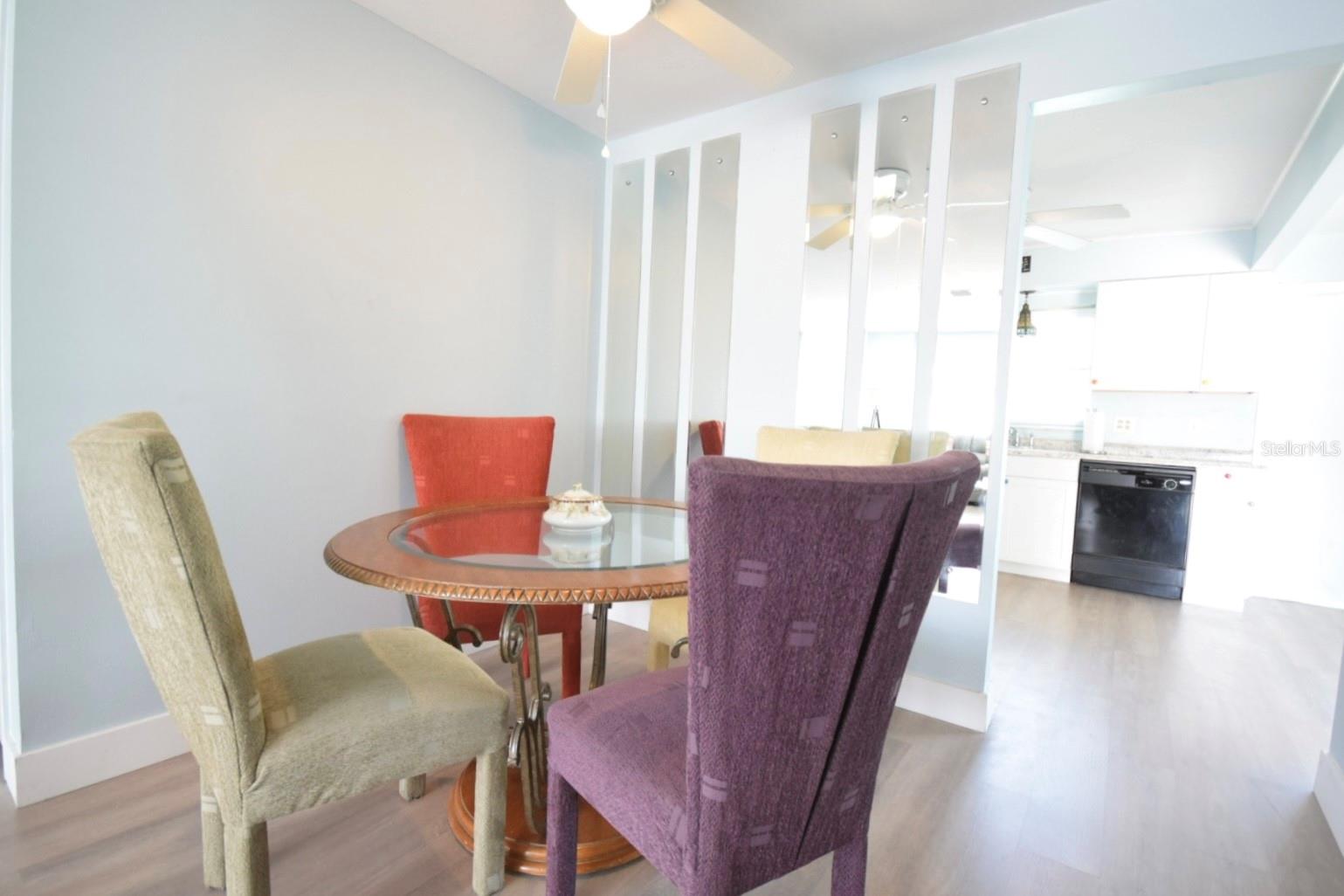7057 Versailles N #15 Property Photo 8