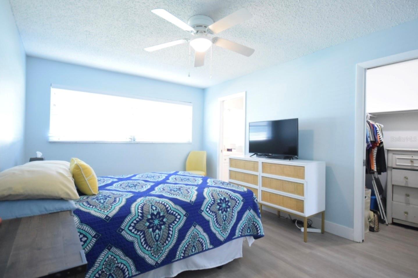 7057 Versailles N #15 Property Photo 17
