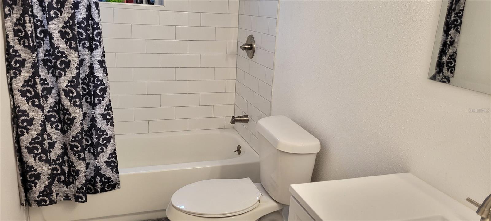 1153 Tamarac Dr Property Photo 6