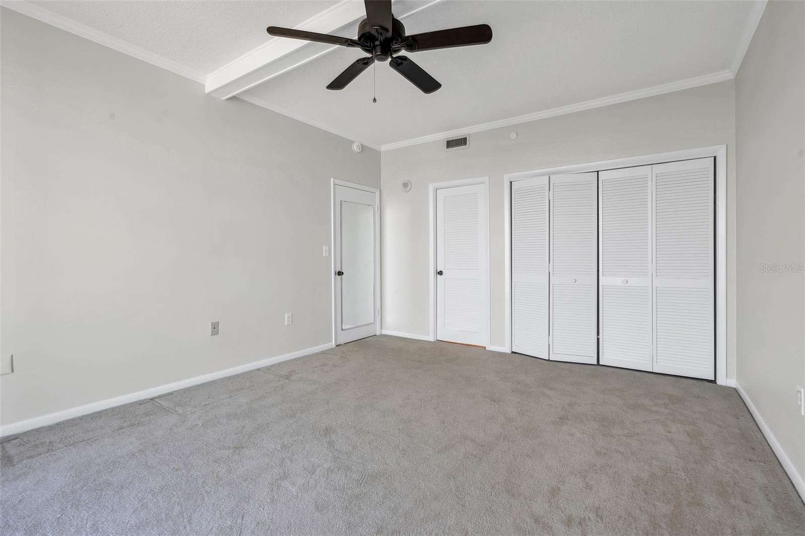 1 Beach Dr Se #1604 Property Photo 11