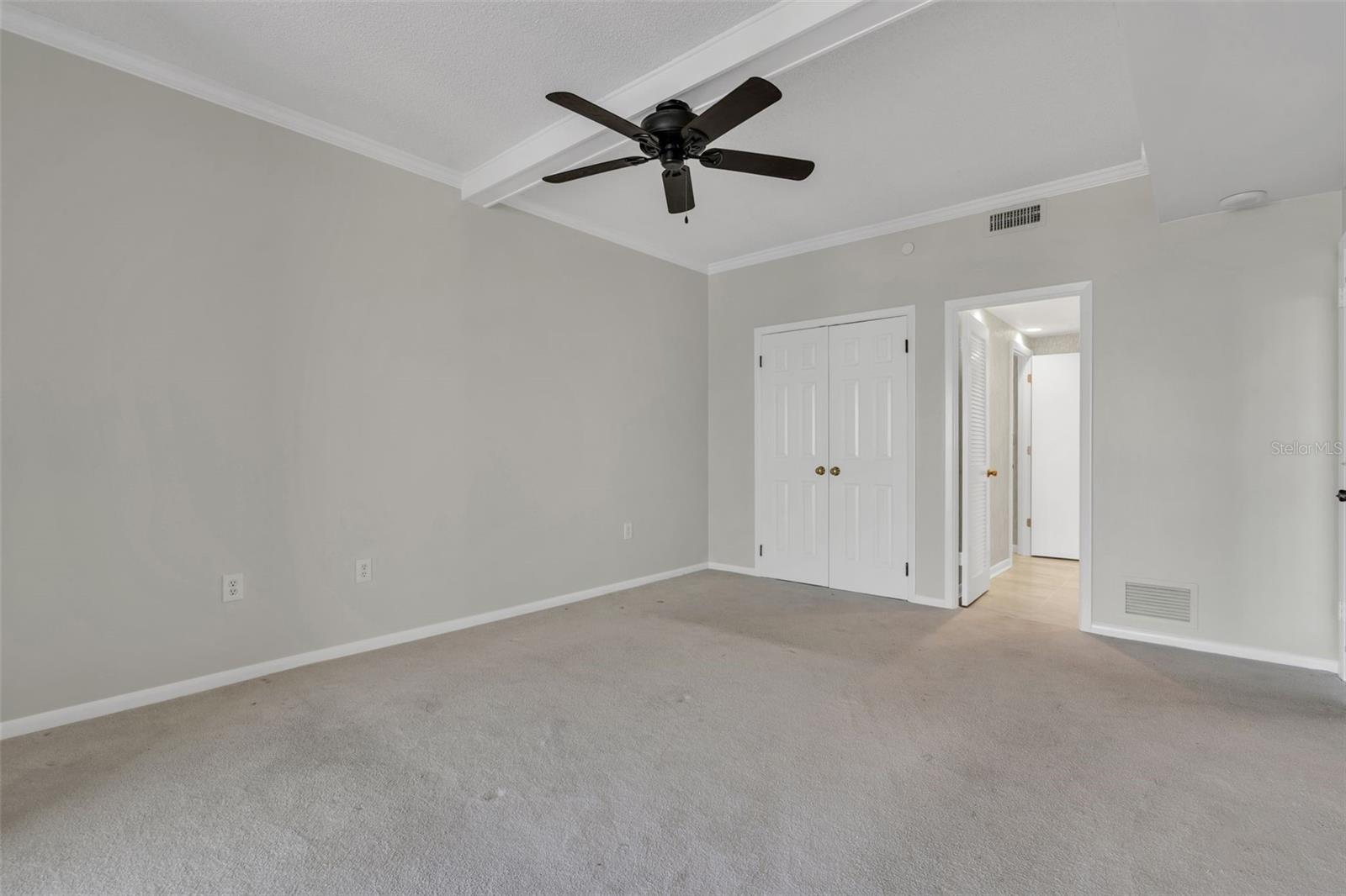 1 Beach Dr Se #1604 Property Photo 19