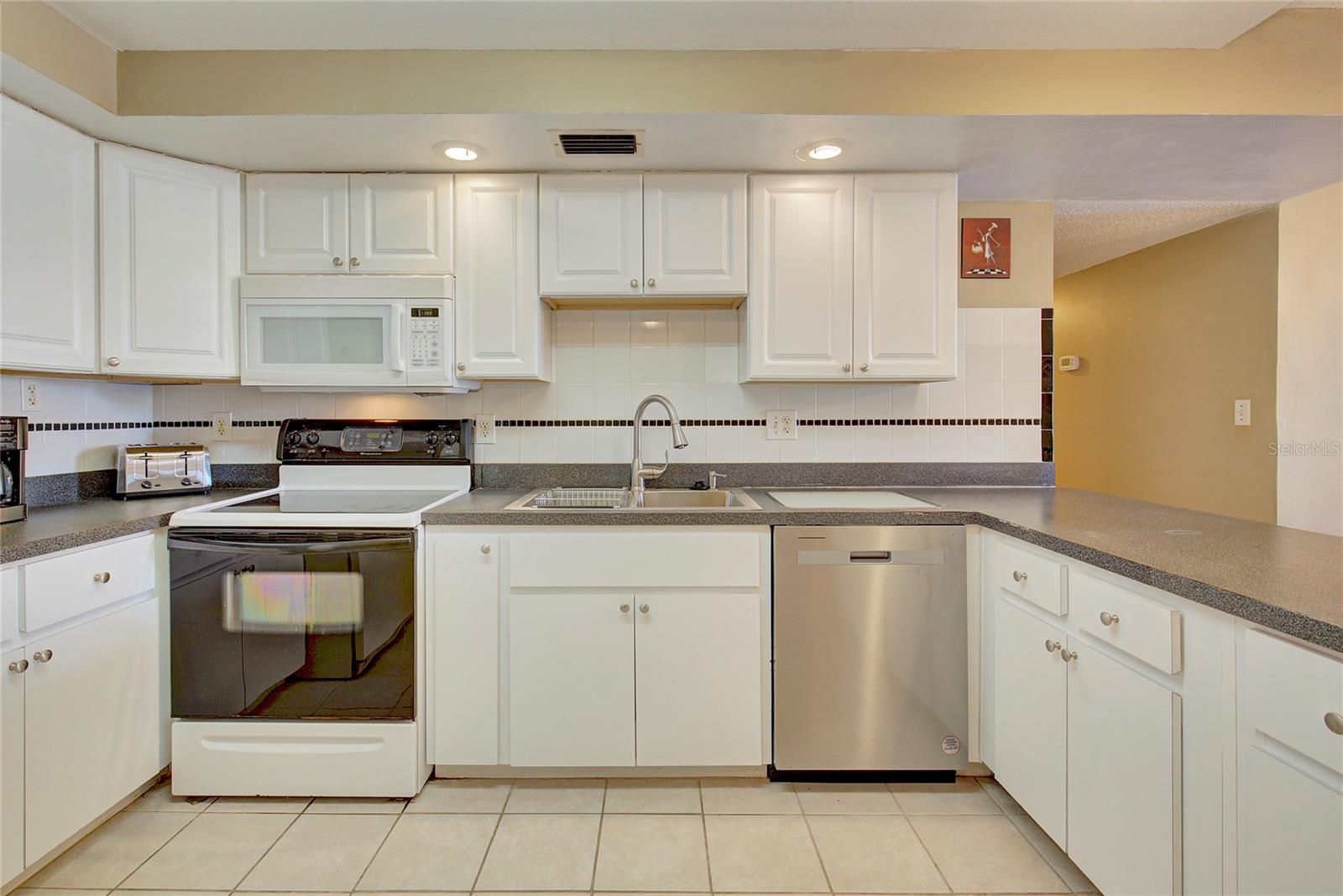 1380 Gulf Blvd #206 Property Photo 15