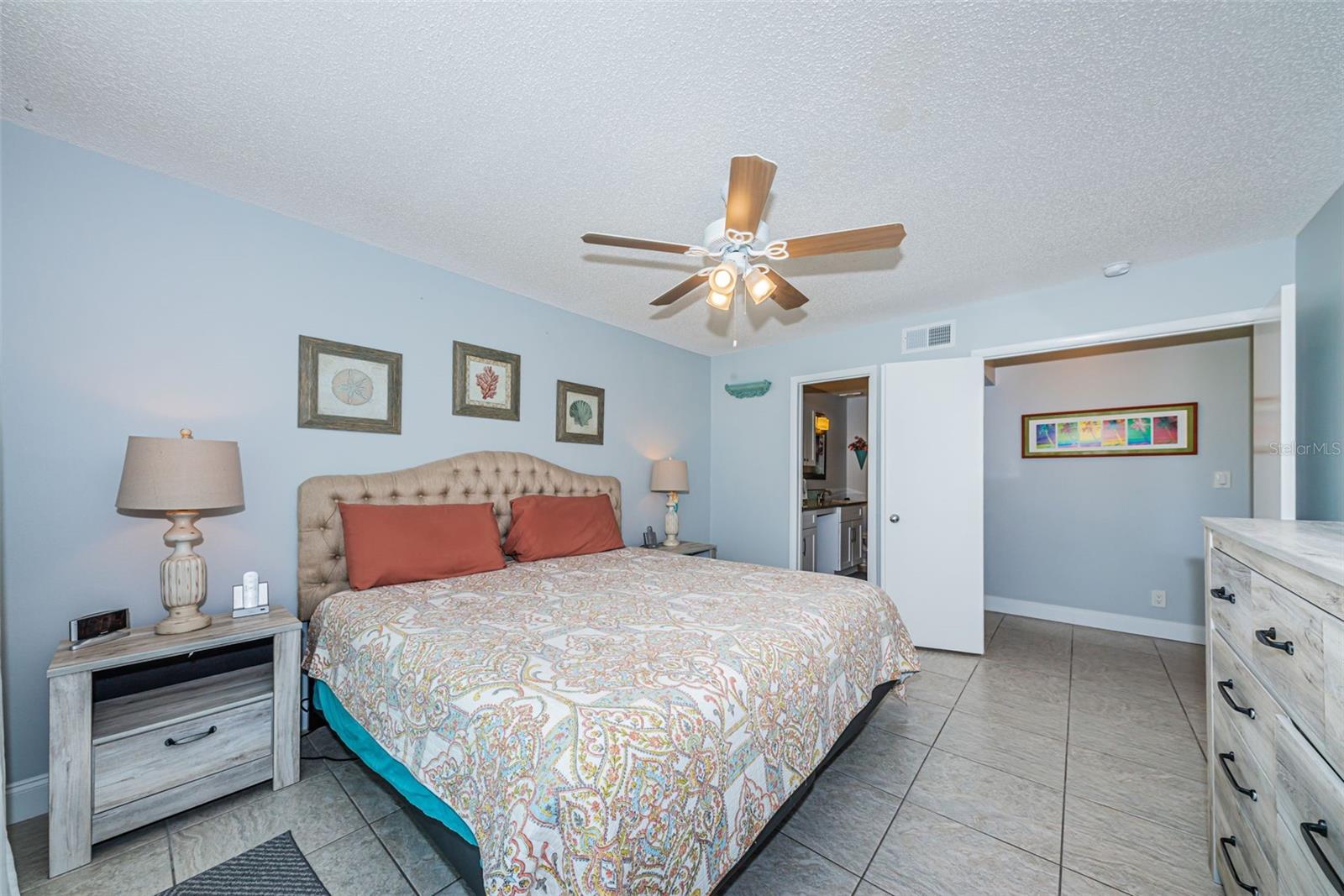 6000 Bahia Del Mar Cir #130 Property Photo 14