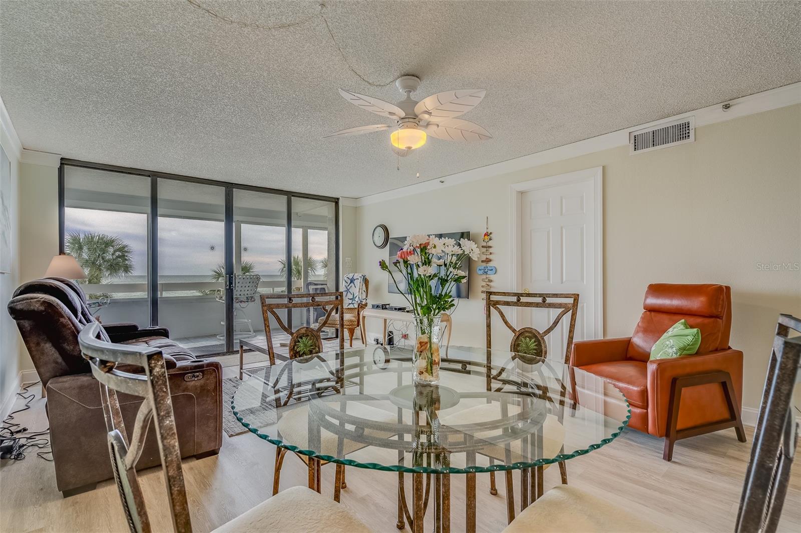17900 Gulf Blvd #2e Property Photo 2