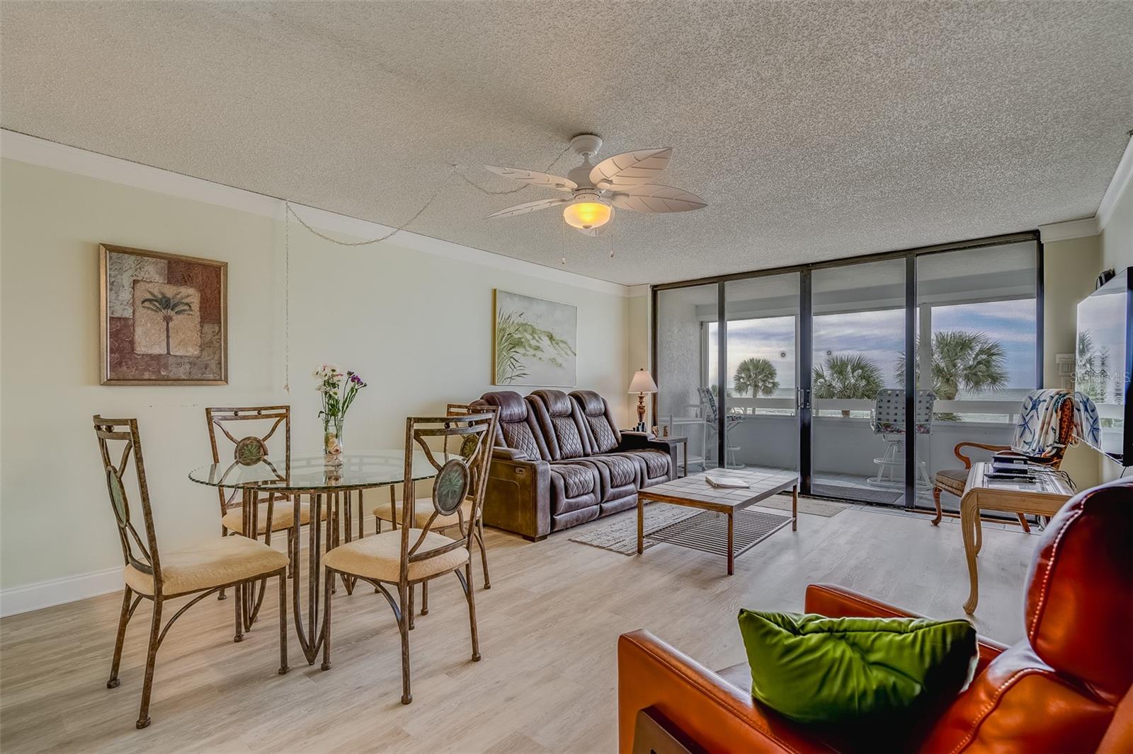 17900 Gulf Blvd #2e Property Photo 3