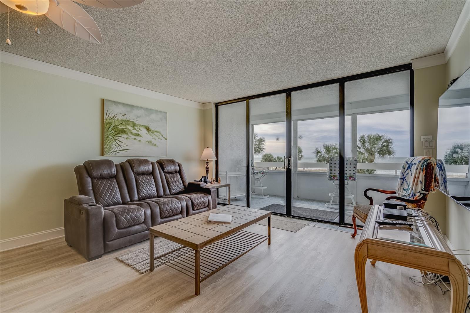 17900 Gulf Blvd #2e Property Photo 4