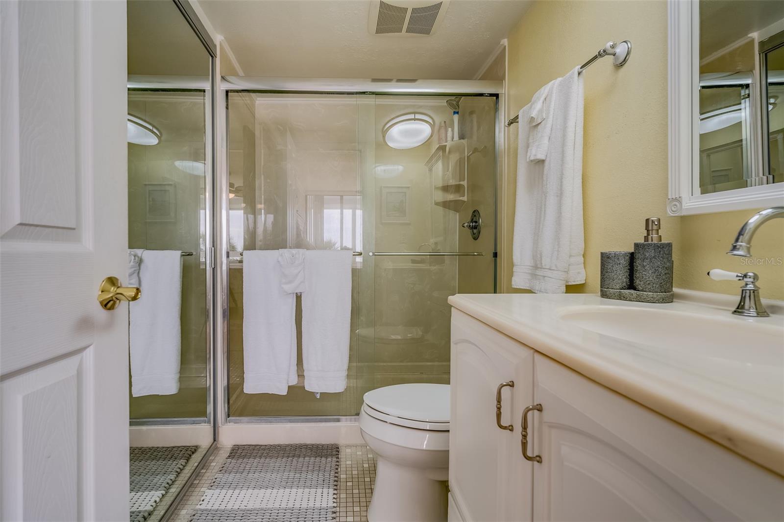 17900 Gulf Blvd #2e Property Photo 17