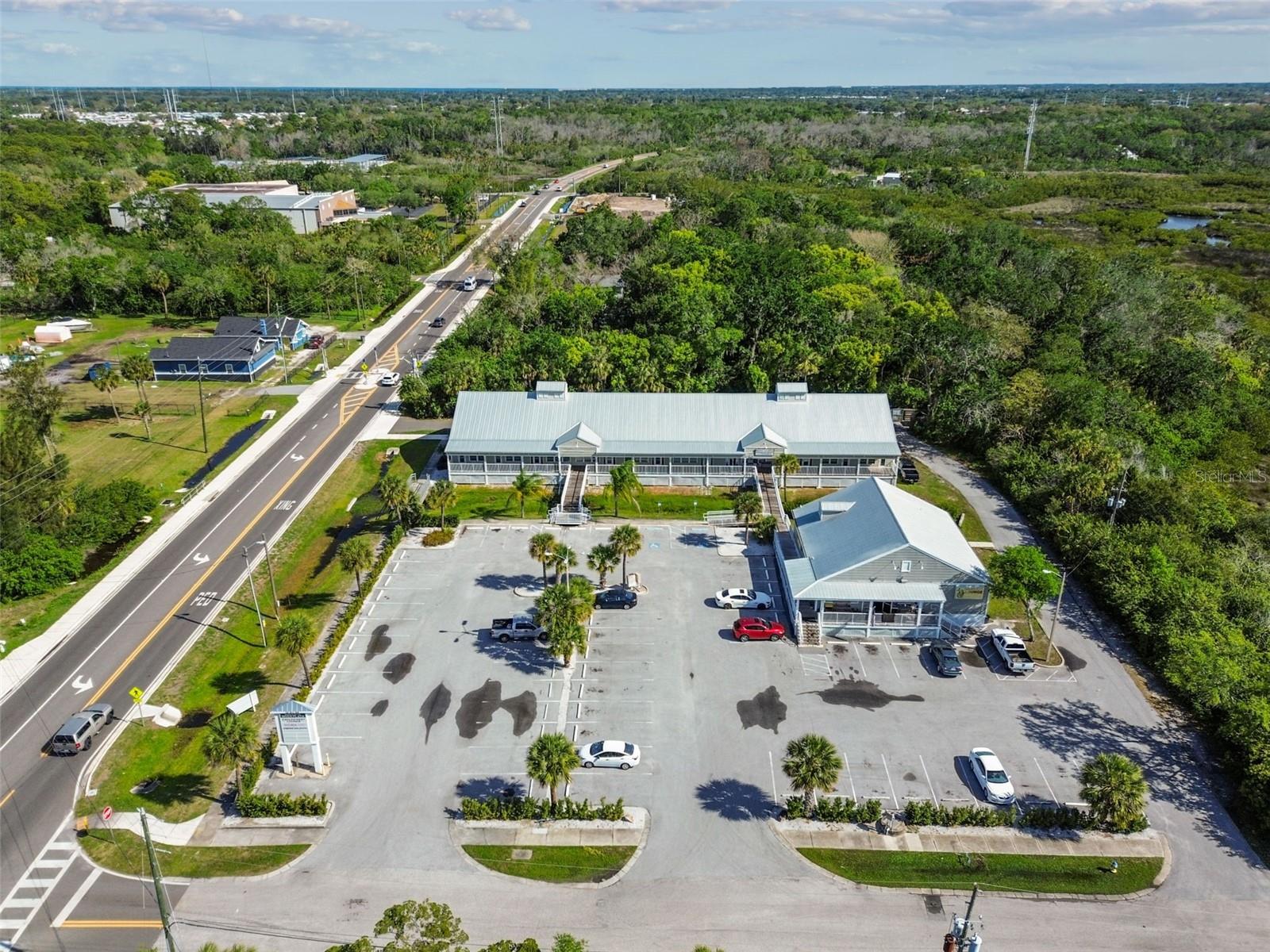 1208 N Pinellas Ave Property Photo 9