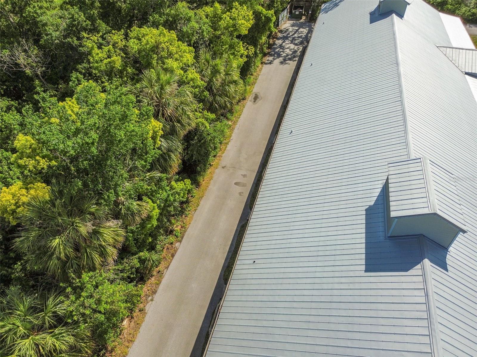 1208 N Pinellas Ave Property Photo 24