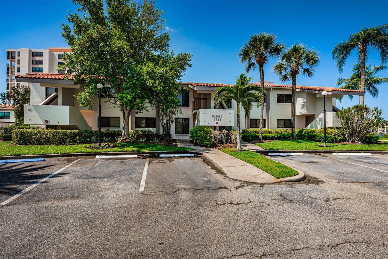 U8238569 Property Photo 1