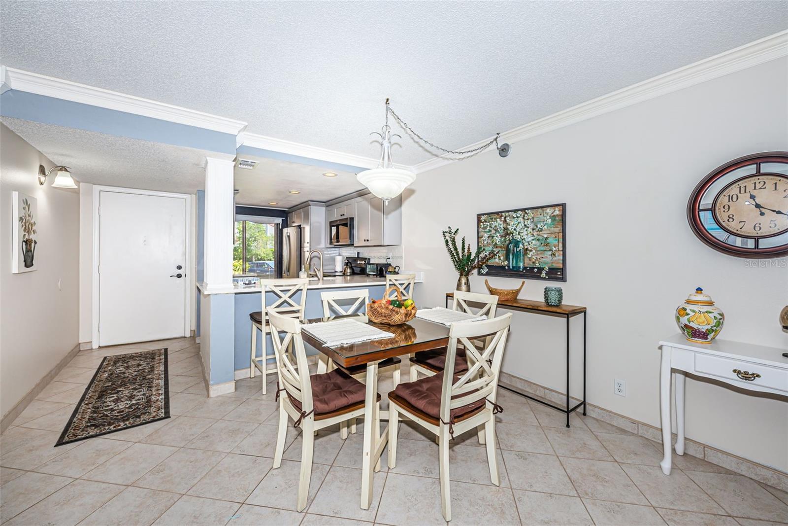 U8238569 Property Photo 5