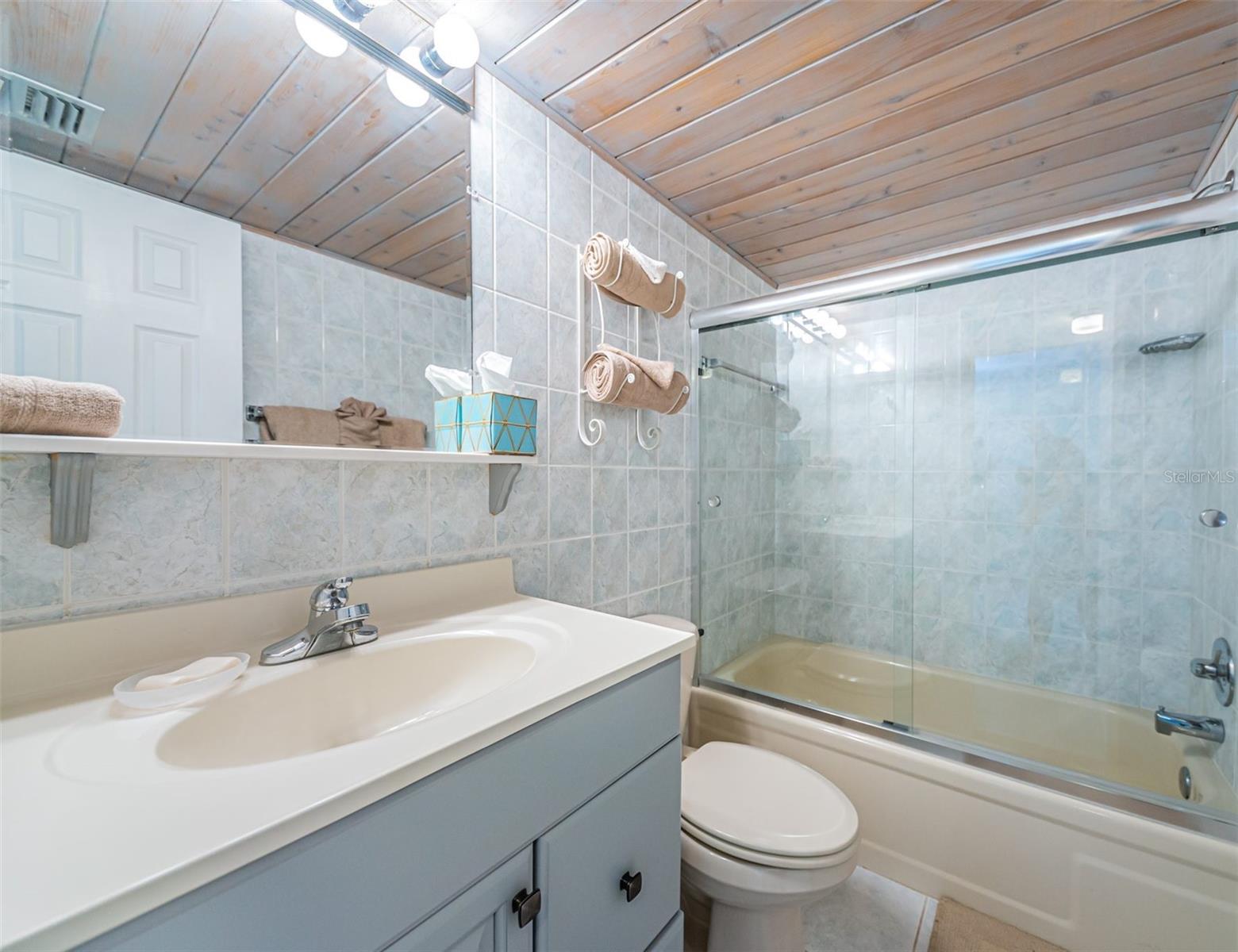 U8238569 Property Photo 7